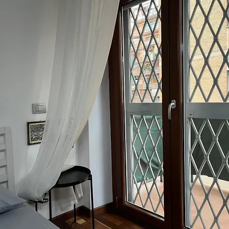 Interno2001 Roma