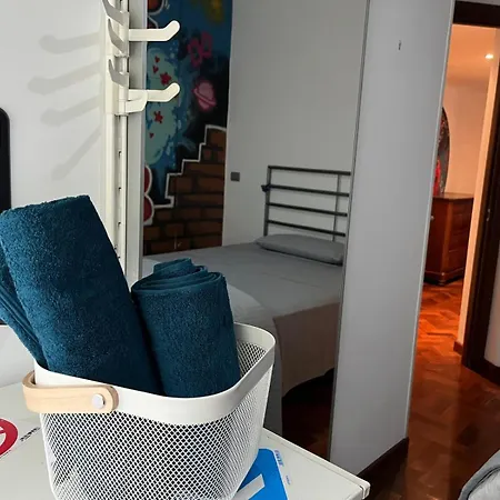 Interno2001 شقة روما