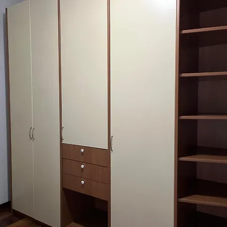 Interno2001 Apartman