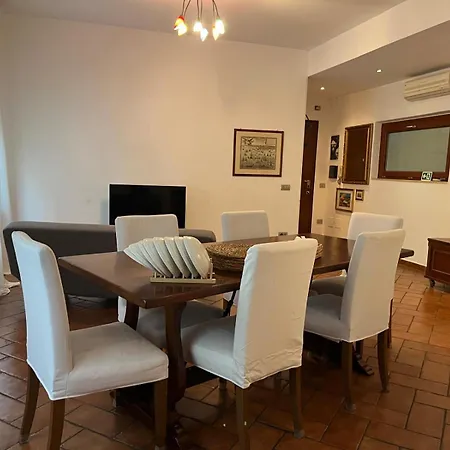 Apartment Interno2001 *